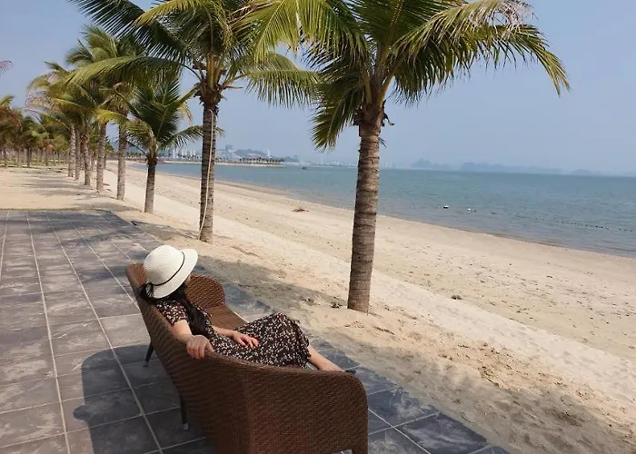 Golden Palm 3* Ha Long
