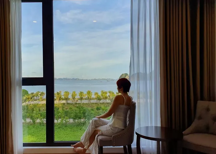 Golden Palm Hotel Ha Long