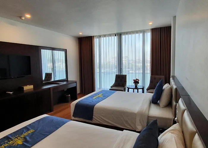 Golden Palm Ha Long
