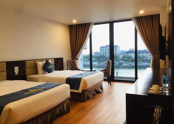 Golden Palm Hotel 3*