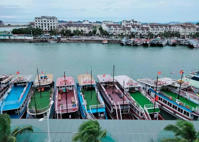 Golden Palm Ha Long